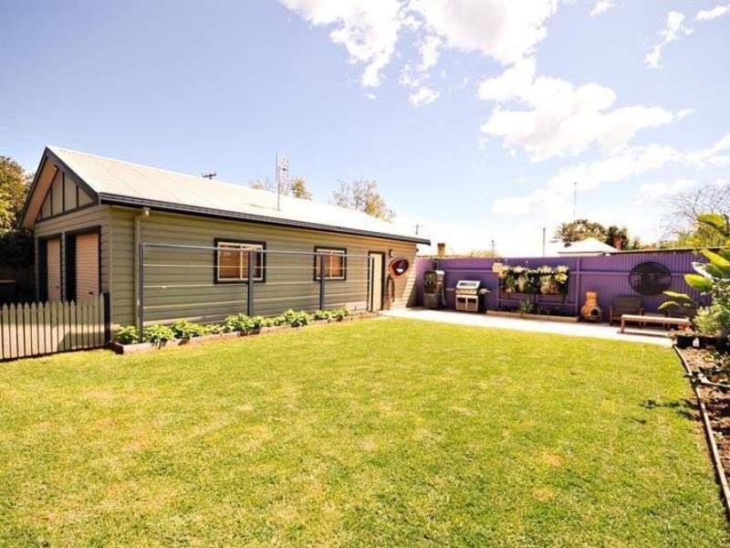150 Bultje St, Dubbo NSW 2830