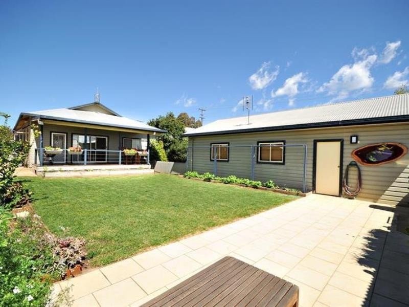 150 Bultje St, Dubbo NSW 2830