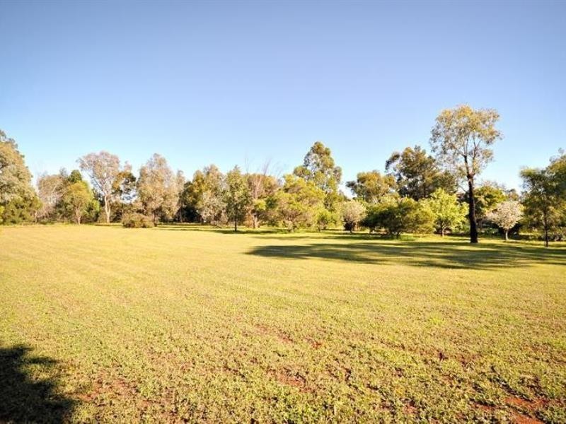 1R Debeaufort Dr, Dubbo NSW 2830