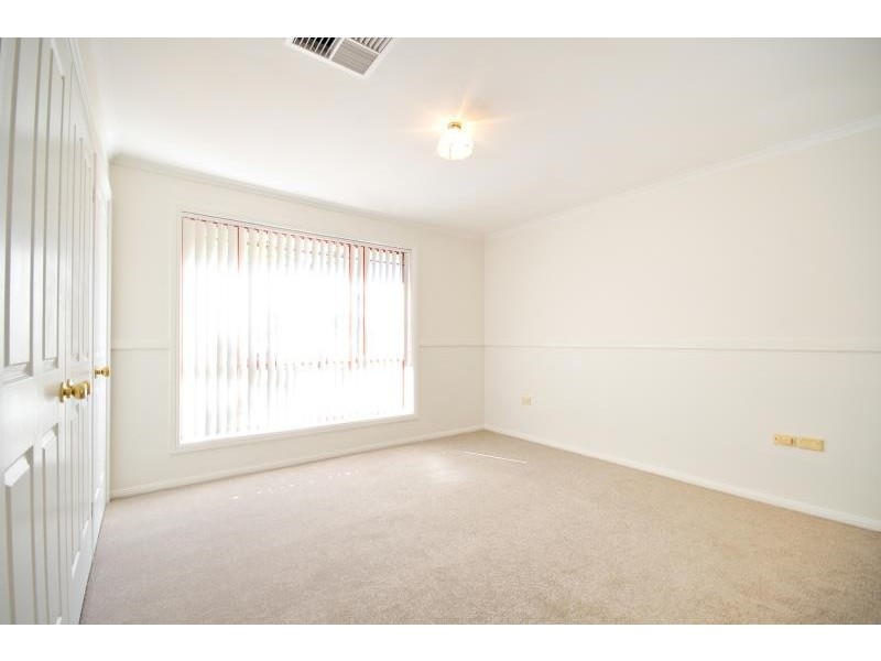 95 Websdale Dr, Dubbo NSW 2830