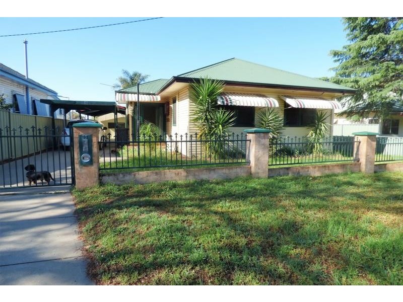 33 Naman St, Dubbo NSW 2830