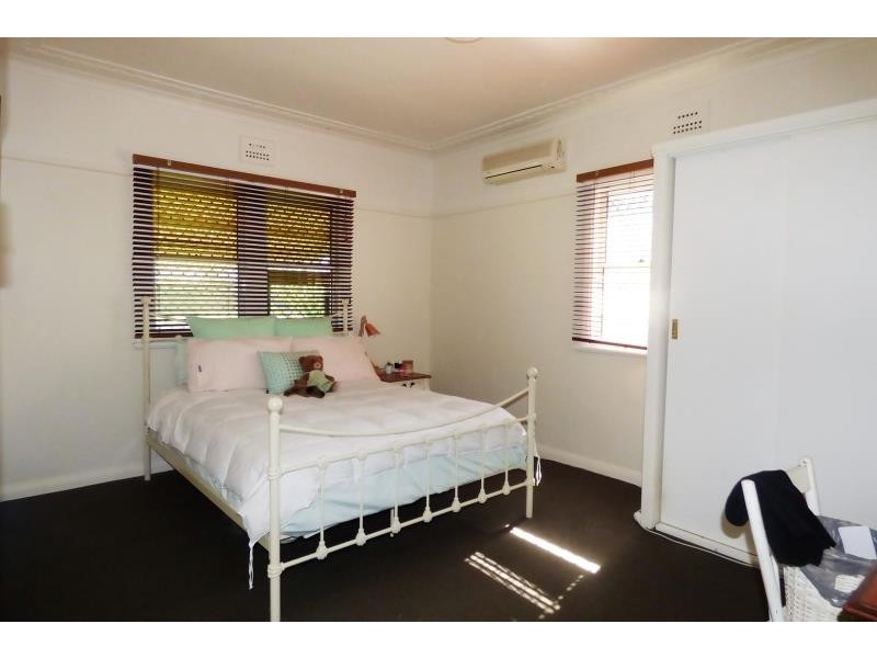 33 Naman St, Dubbo NSW 2830