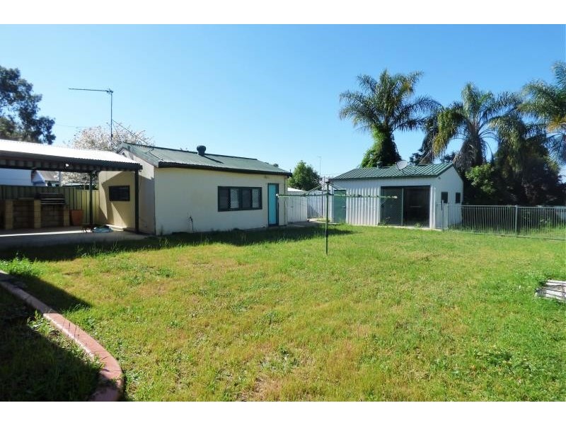 33 Naman St, Dubbo NSW 2830