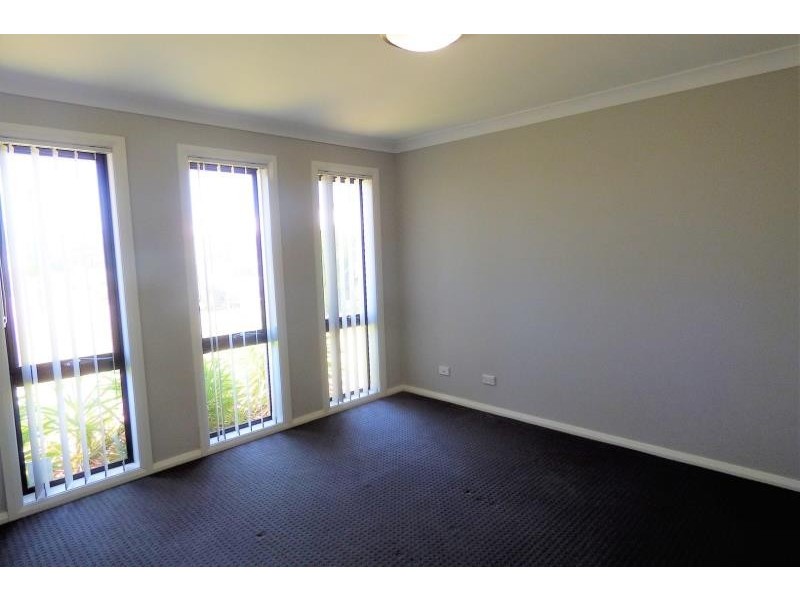 12 Glenshee St, Dubbo NSW 2830