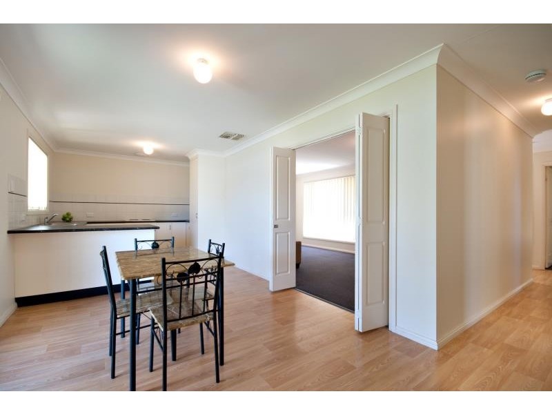 43 Gilbert St, Dubbo NSW 2830