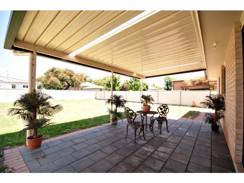 43 Gilbert St, Dubbo NSW 2830