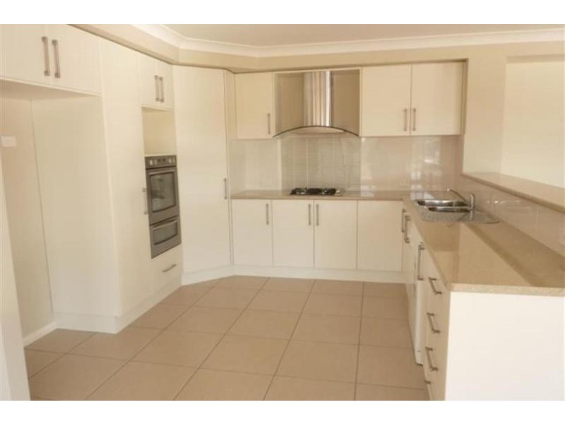 26 Glenshee Cl, Dubbo NSW 2830