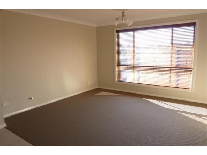 26 Glenshee Cl, Dubbo NSW 2830