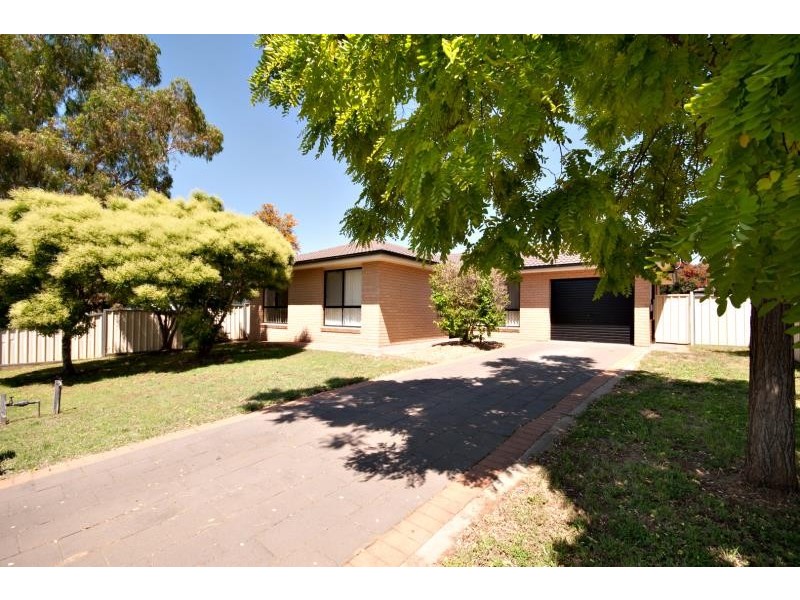 43 Gilbert St, Dubbo NSW 2830