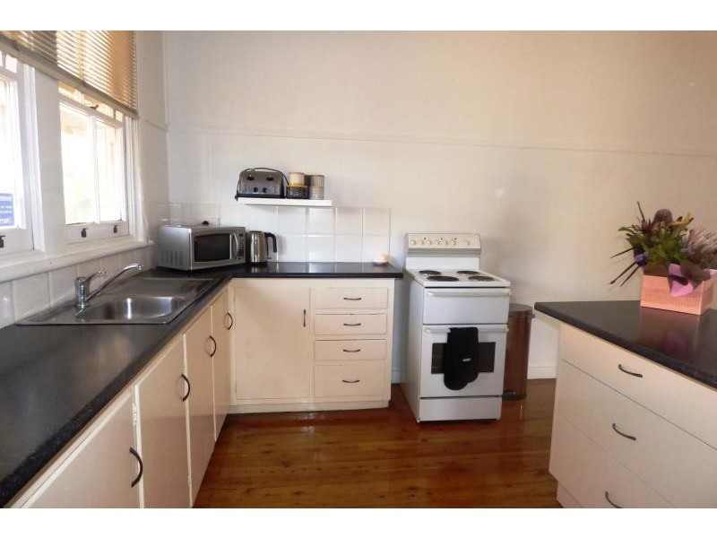 74 Cobbora Rd, Dubbo NSW 2830