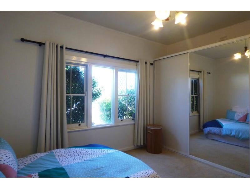 74 Cobbora Rd, Dubbo NSW 2830