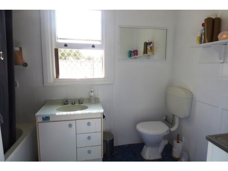 74 Cobbora Rd, Dubbo NSW 2830