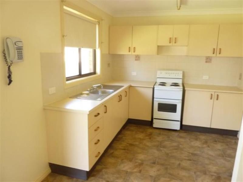 6 Booth St, Dubbo NSW 2830