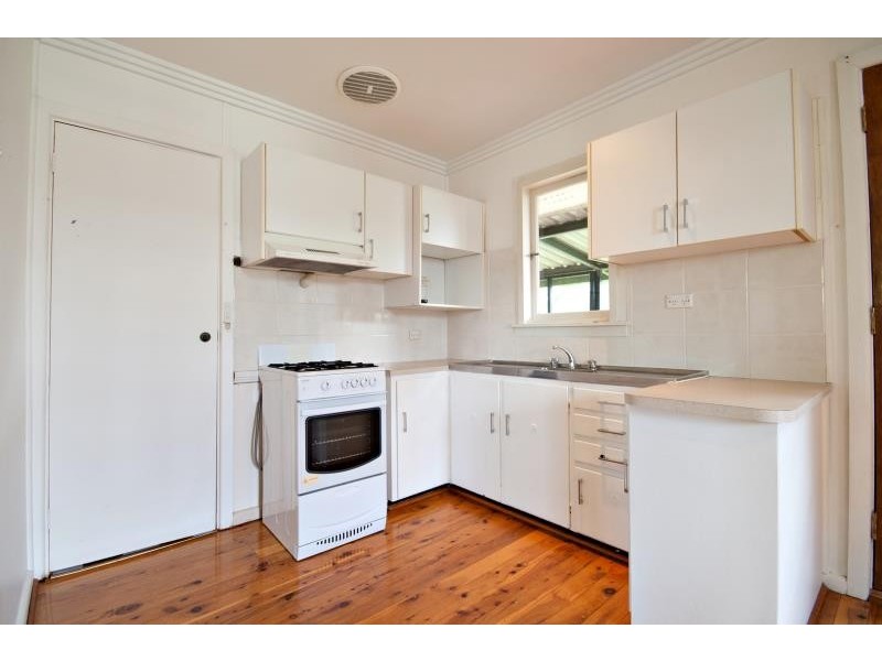 64 Bennett St, Dubbo NSW 2830