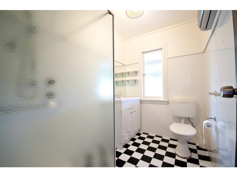 64 Bennett St, Dubbo NSW 2830