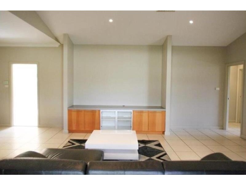 32 St Andrews Dr, Dubbo NSW 2830