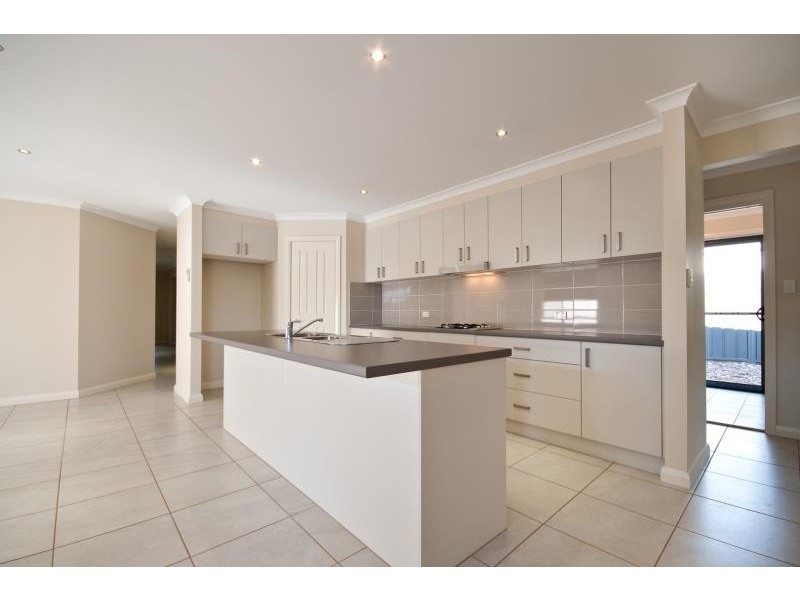 51 Yulong St, Dubbo NSW 2830