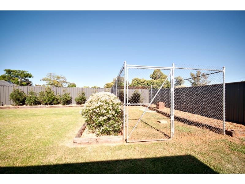 51 Yulong St, Dubbo NSW 2830