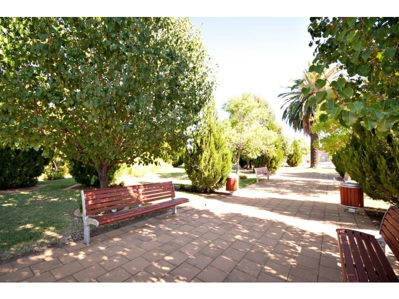 3/4 Diane St, Dubbo NSW 2830