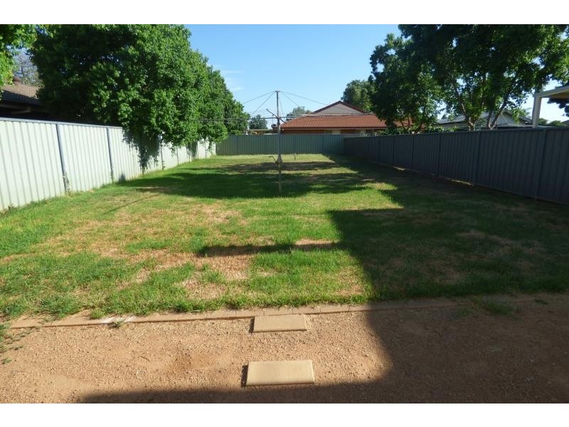4 Mitchell St, Dubbo NSW 2830