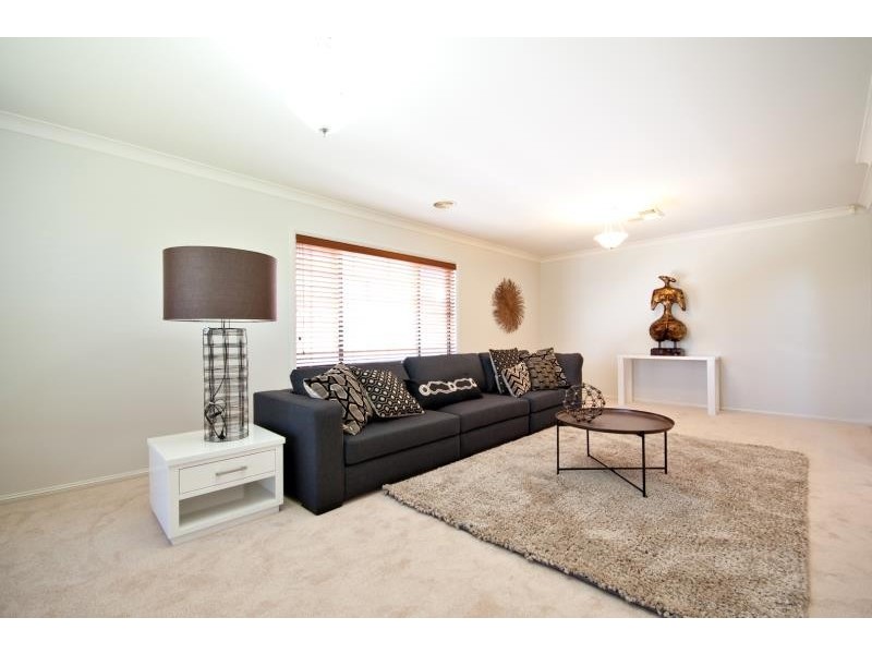 11 Robina Cres, Dubbo NSW 2830