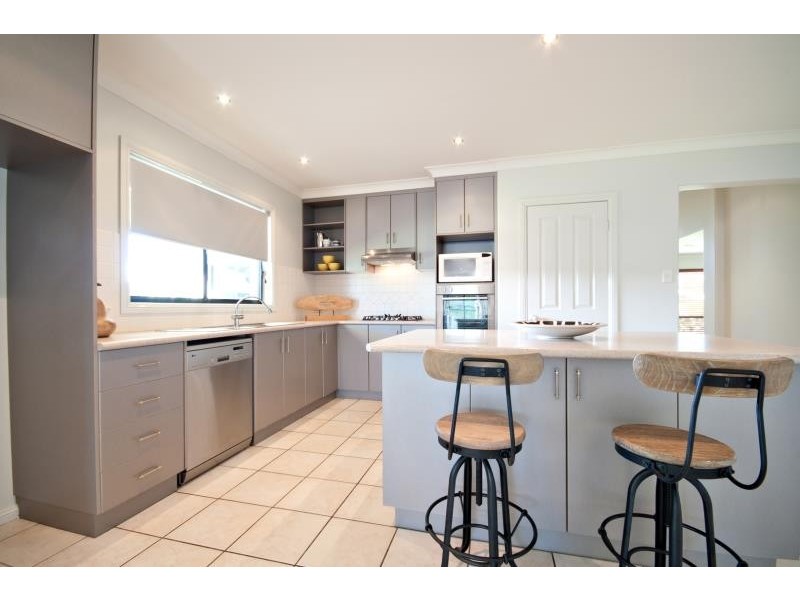 11 Robina Cres, Dubbo NSW 2830