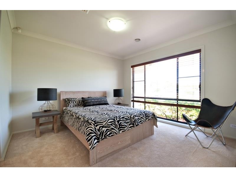 11 Robina Cres, Dubbo NSW 2830