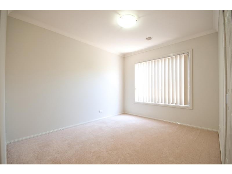 11 Robina Cres, Dubbo NSW 2830