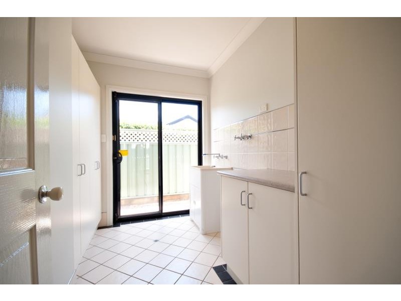 11 Robina Cres, Dubbo NSW 2830