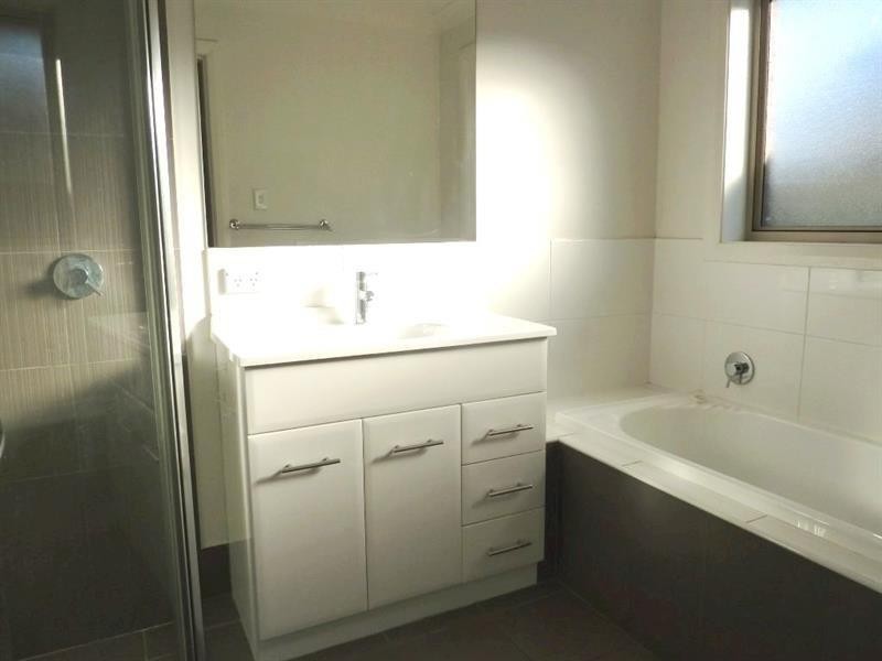 20 Glenshee Cl, Dubbo NSW 2830