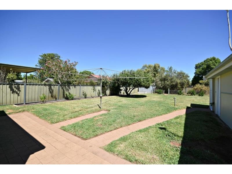 5 Bennett St, Dubbo NSW 2830