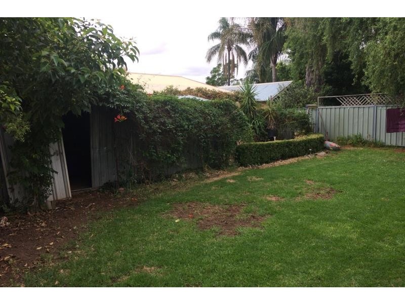 2A Bishop St, Dubbo NSW 2830