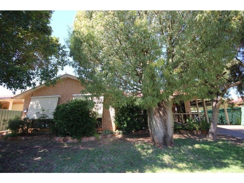 12 Welchman St, Dubbo NSW 2830