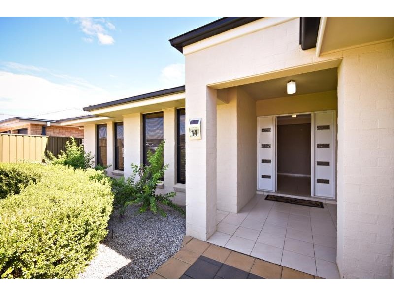 14 Cardiff Arms Ave, Dubbo NSW 2830