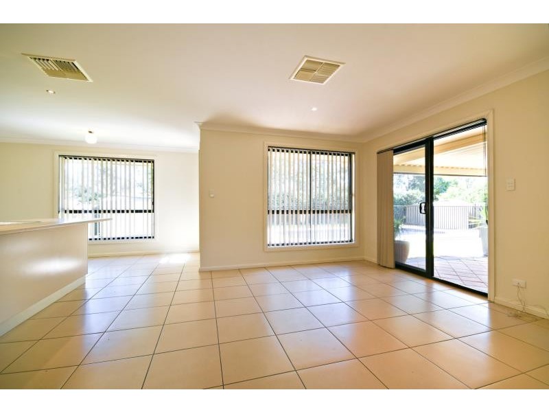 14 Cardiff Arms Ave, Dubbo NSW 2830