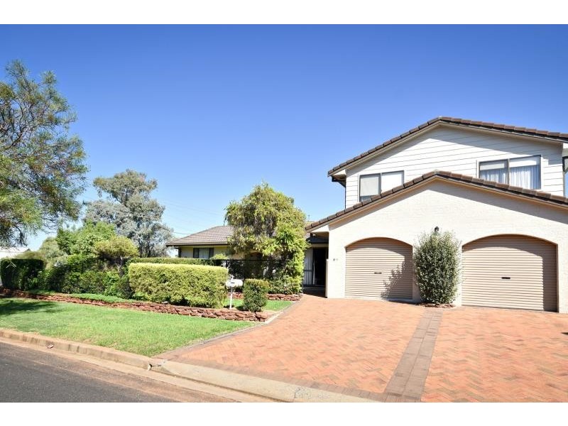 63 Thompson St, Dubbo NSW 2830