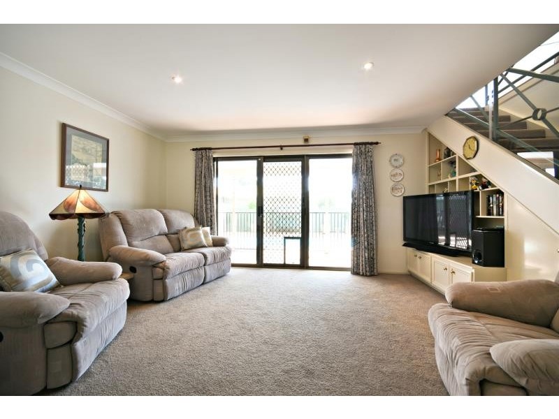 63 Thompson St, Dubbo NSW 2830