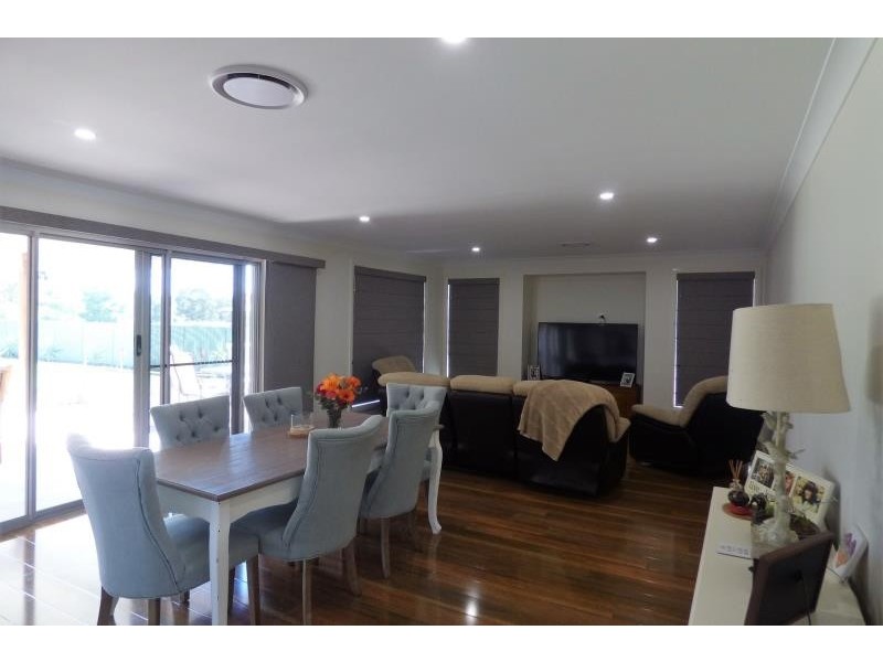 29 Lincoln Pkwy, Dubbo NSW 2830