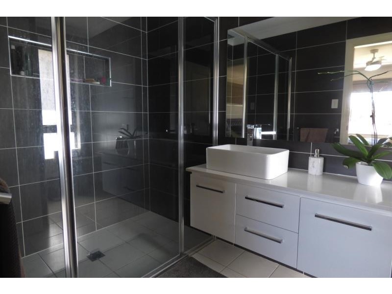 29 Lincoln Pkwy, Dubbo NSW 2830