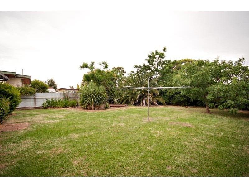 64 Bennett St, Dubbo NSW 2830