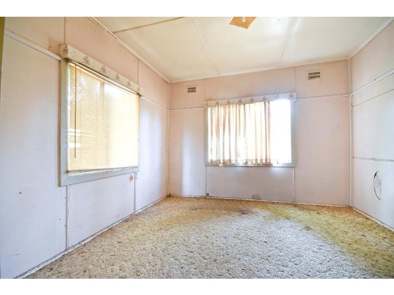 13 Trelanvean St, Dubbo NSW 2830