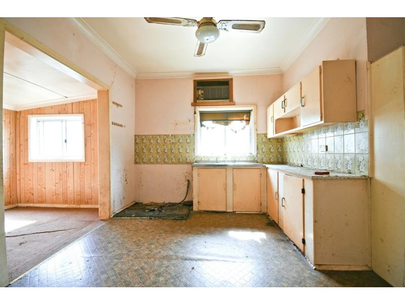 13 Trelanvean St, Dubbo NSW 2830