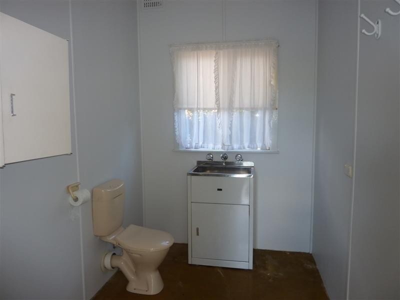 64 Young St, Dubbo NSW 2830