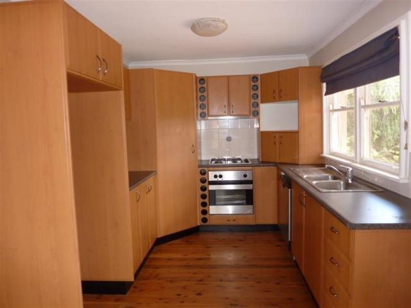 8 Caroline St, Dubbo NSW 2830