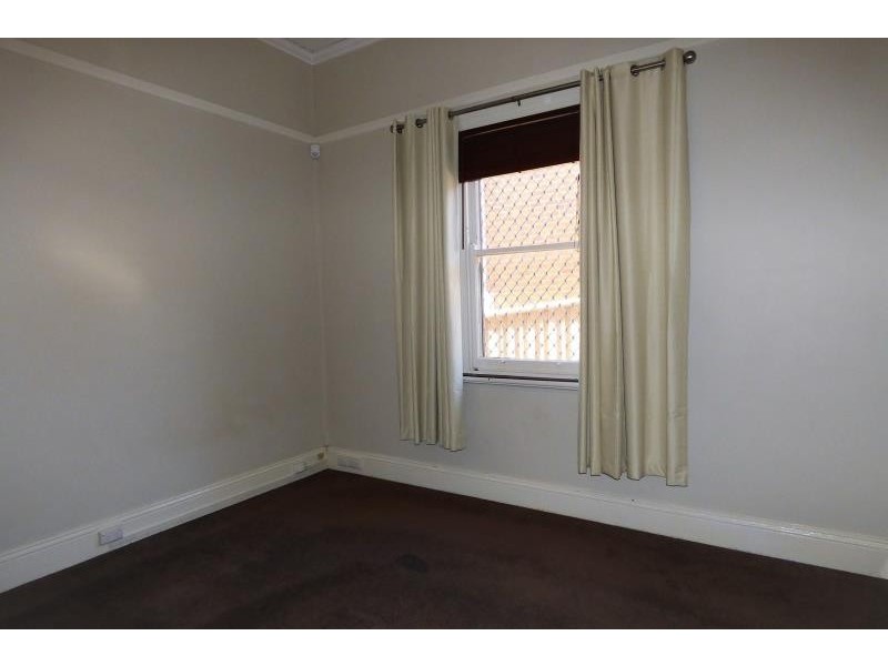112 Bultje St, Dubbo NSW 2830