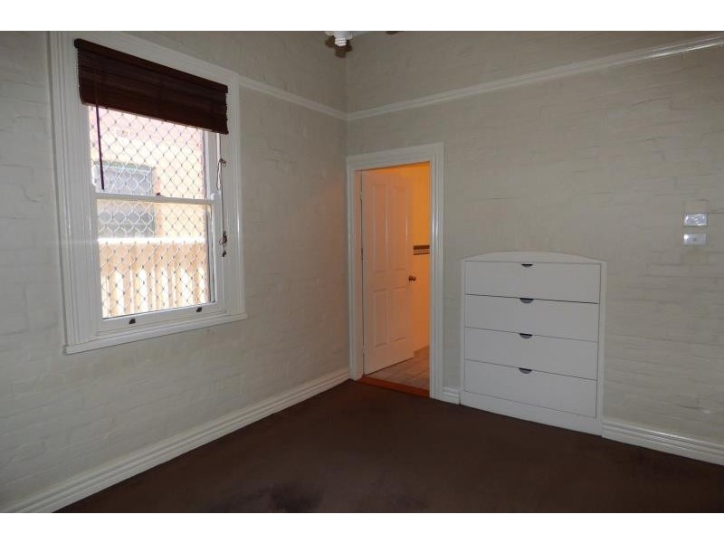 112 Bultje St, Dubbo NSW 2830