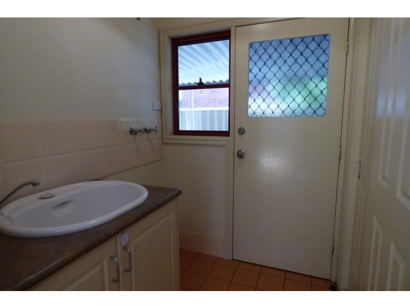 112 Bultje St, Dubbo NSW 2830