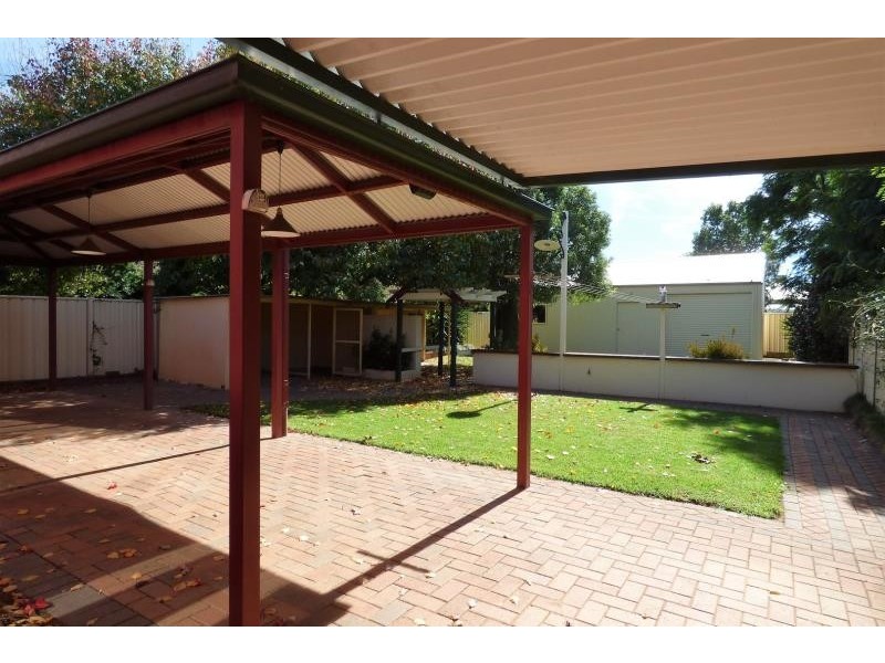 112 Bultje St, Dubbo NSW 2830