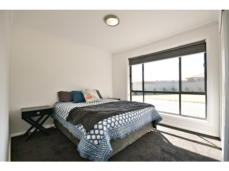 1 Brook Ct, Dubbo NSW 2830