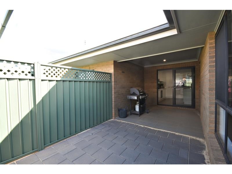 1 Brook Ct, Dubbo NSW 2830
